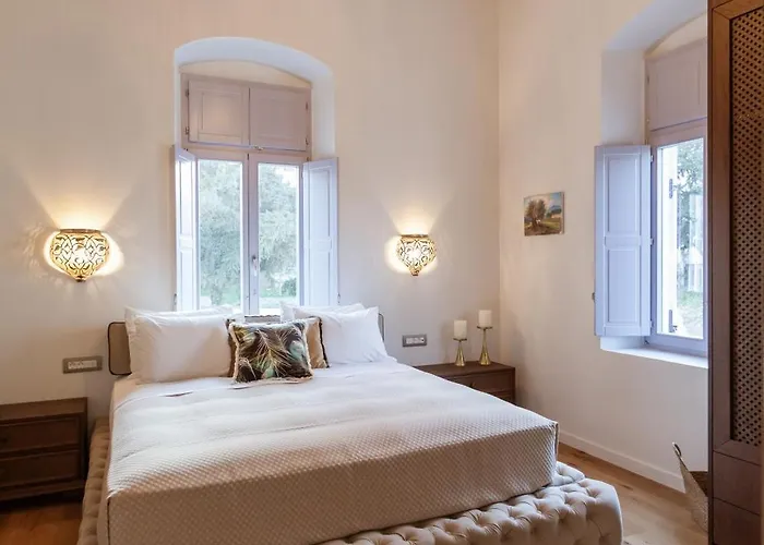 Aylin Executive Bed & Breakfast